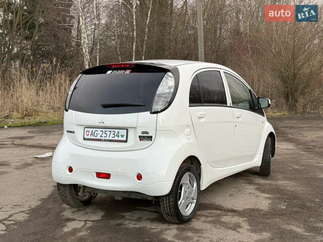 Белый Мицубиси И-Миев, объемом двигателя 0 л и пробегом 57 тыс. км за 4750 $, фото 11 на Automoto.ua
