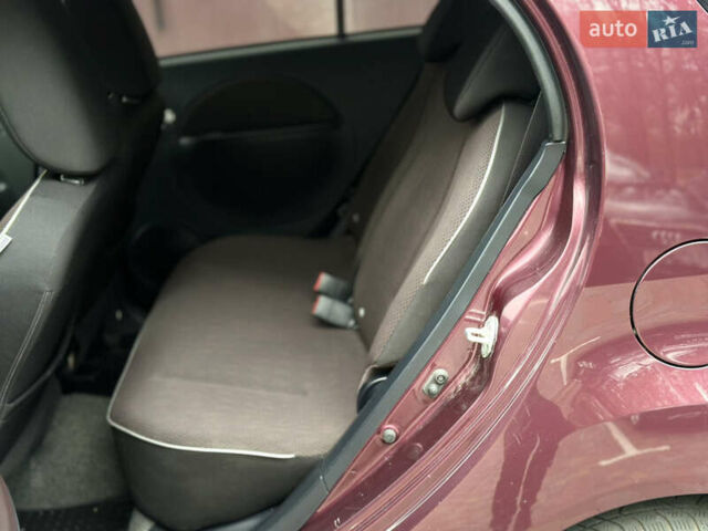 Фіолетовий Міцубісі І-Мієв, об'ємом двигуна 0 л та пробігом 89 тис. км за 4900 $, фото 12 на Automoto.ua