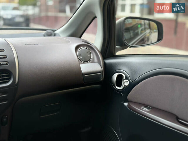 Фіолетовий Міцубісі І-Мієв, об'ємом двигуна 0 л та пробігом 89 тис. км за 4900 $, фото 15 на Automoto.ua