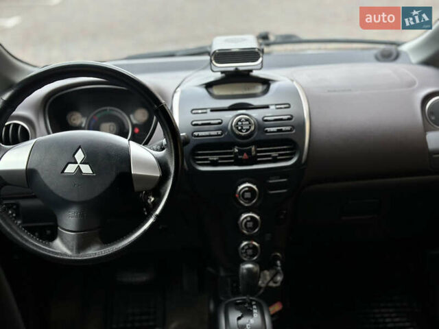 Фіолетовий Міцубісі І-Мієв, об'ємом двигуна 0 л та пробігом 89 тис. км за 4900 $, фото 13 на Automoto.ua