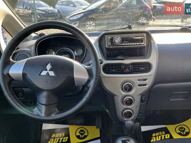 Красный Мицубиси И-Миев, объемом двигателя 0 л и пробегом 84 тыс. км за 4400 $, фото 16 на Automoto.ua