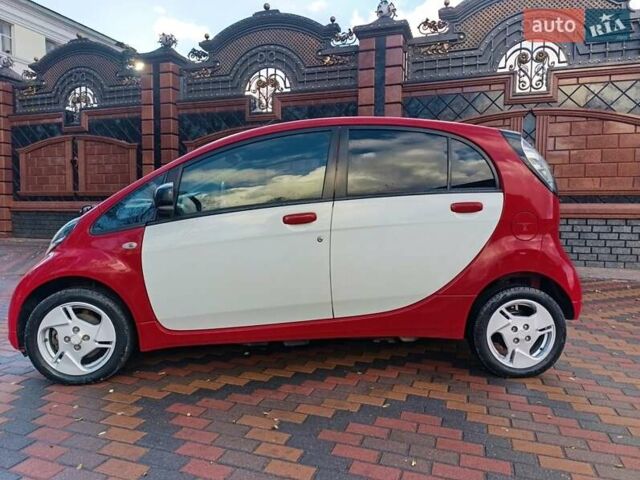 Красный Мицубиси И-Миев, объемом двигателя 0 л и пробегом 92 тыс. км за 3999 $, фото 8 на Automoto.ua