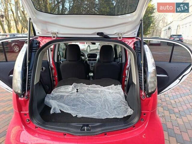 Красный Мицубиси И-Миев, объемом двигателя 0 л и пробегом 92 тыс. км за 3999 $, фото 19 на Automoto.ua