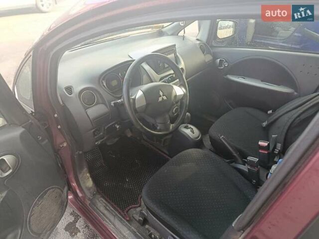 Красный Мицубиси И-Миев, объемом двигателя 0 л и пробегом 100 тыс. км за 5100 $, фото 4 на Automoto.ua
