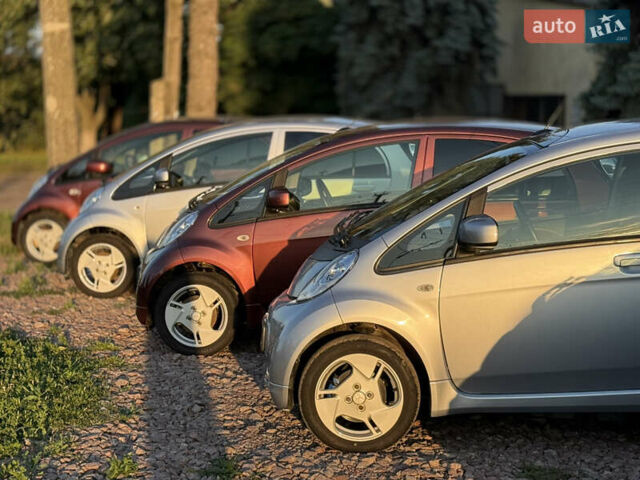 Червоний Міцубісі І-Мієв, об'ємом двигуна 0 л та пробігом 22 тис. км за 6950 $, фото 43 на Automoto.ua