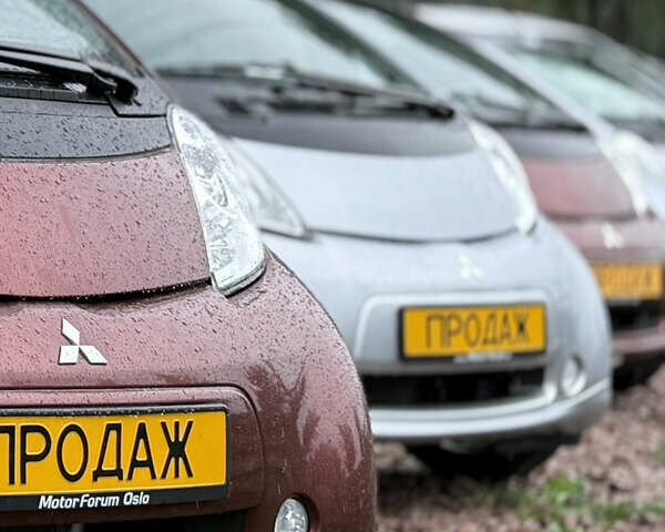 Червоний Міцубісі І-Мієв, об'ємом двигуна 0 л та пробігом 22 тис. км за 6950 $, фото 44 на Automoto.ua