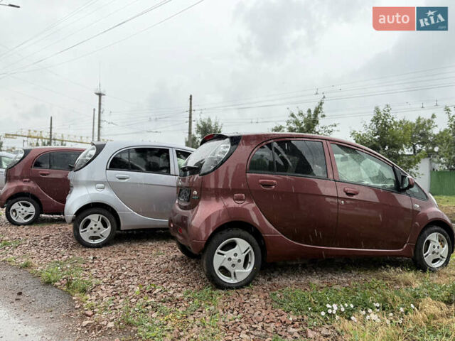 Червоний Міцубісі І-Мієв, об'ємом двигуна 0 л та пробігом 22 тис. км за 6950 $, фото 4 на Automoto.ua