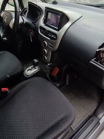 Серый Мицубиси И-Миев, объемом двигателя 0 л и пробегом 147 тыс. км за 3900 $, фото 14 на Automoto.ua