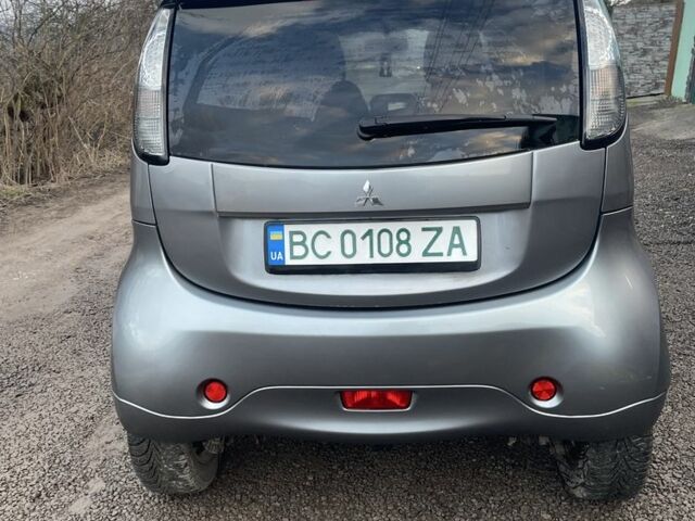 Серый Мицубиси И-Миев, объемом двигателя 0 л и пробегом 126 тыс. км за 4200 $, фото 2 на Automoto.ua