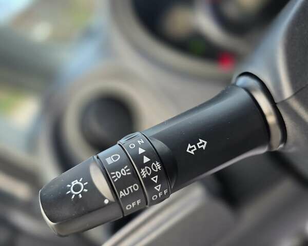 Серый Мицубиси И-Миев, объемом двигателя 0 л и пробегом 42 тыс. км за 4250 $, фото 58 на Automoto.ua