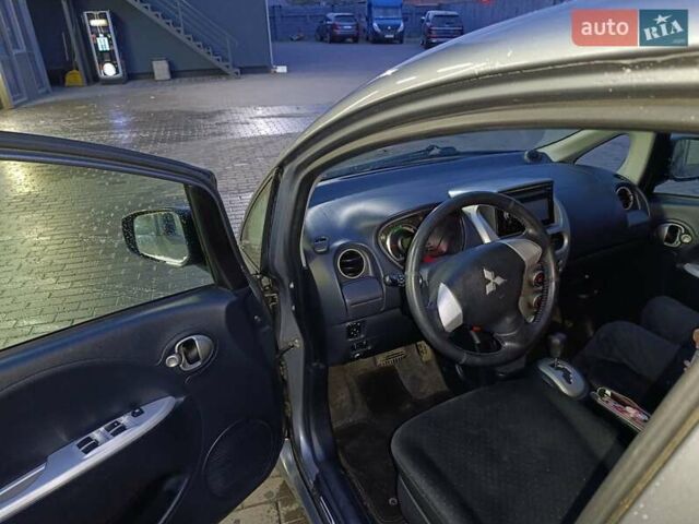 Серый Мицубиси И-Миев, объемом двигателя 0 л и пробегом 159 тыс. км за 3500 $, фото 2 на Automoto.ua