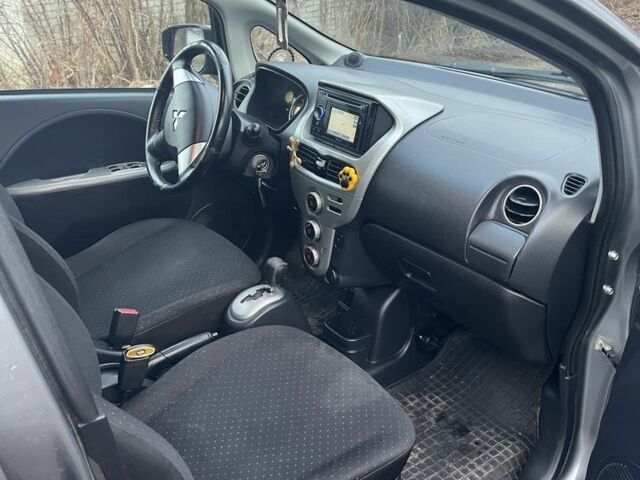 Серый Мицубиси И-Миев, объемом двигателя 0 л и пробегом 126 тыс. км за 4200 $, фото 6 на Automoto.ua