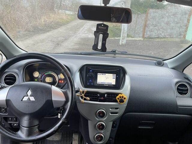 Серый Мицубиси И-Миев, объемом двигателя 0 л и пробегом 126 тыс. км за 4200 $, фото 10 на Automoto.ua