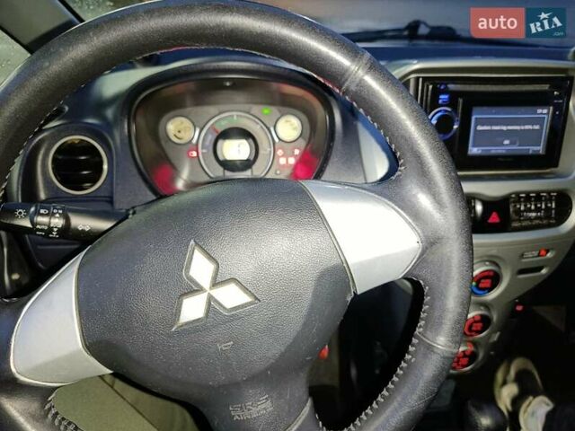 Серый Мицубиси И-Миев, объемом двигателя 0 л и пробегом 159 тыс. км за 3500 $, фото 7 на Automoto.ua