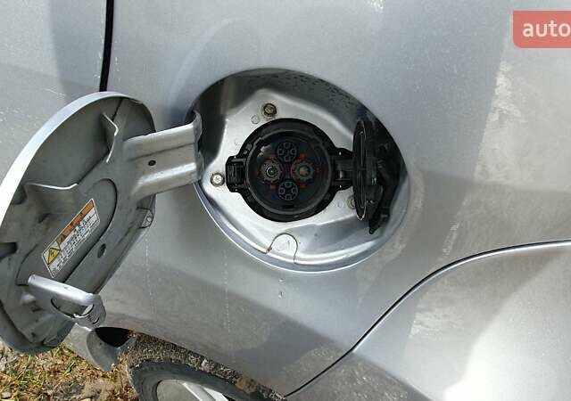 Сірий Міцубісі І-Мієв, об'ємом двигуна 0 л та пробігом 100 тис. км за 4750 $, фото 10 на Automoto.ua