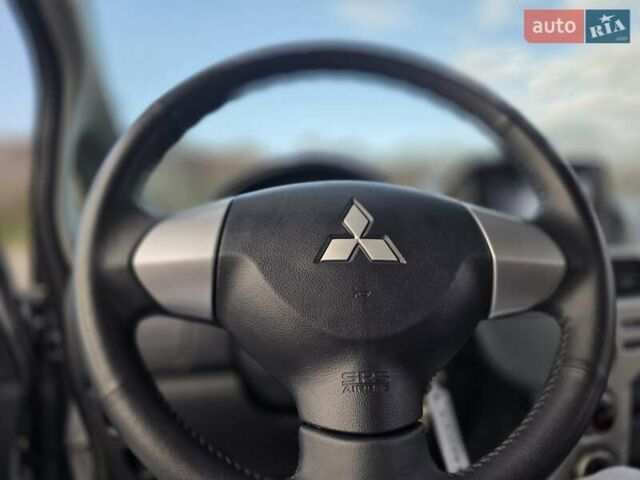 Серый Мицубиси И-Миев, объемом двигателя 0 л и пробегом 42 тыс. км за 4250 $, фото 45 на Automoto.ua