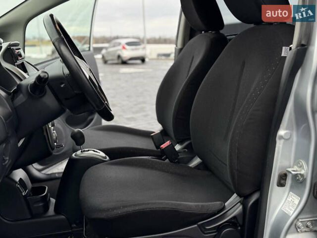 Сірий Міцубісі І-Мієв, об'ємом двигуна 0 л та пробігом 74 тис. км за 3950 $, фото 4 на Automoto.ua