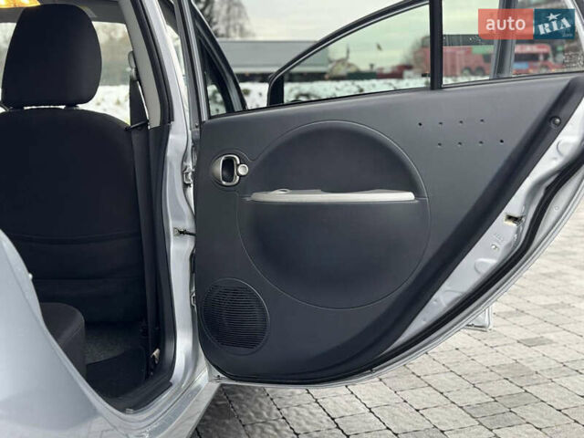 Сірий Міцубісі І-Мієв, об'ємом двигуна 0 л та пробігом 74 тис. км за 3950 $, фото 34 на Automoto.ua