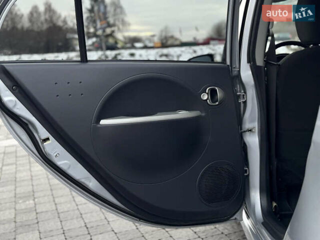 Сірий Міцубісі І-Мієв, об'ємом двигуна 0 л та пробігом 74 тис. км за 3950 $, фото 27 на Automoto.ua