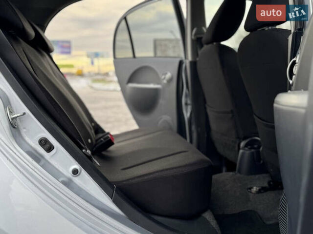 Сірий Міцубісі І-Мієв, об'ємом двигуна 0 л та пробігом 74 тис. км за 3950 $, фото 13 на Automoto.ua