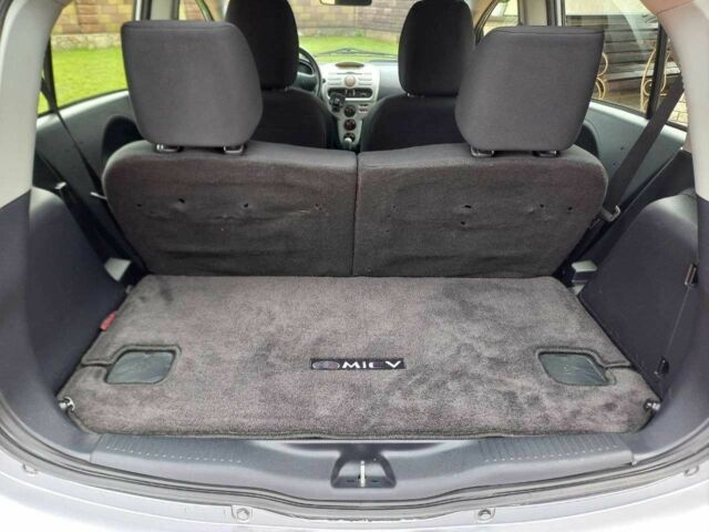 Серый Мицубиси И-Миев, объемом двигателя 0 л и пробегом 95 тыс. км за 4100 $, фото 1 на Automoto.ua