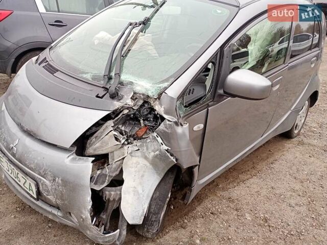 Сірий Міцубісі І-Мієв, об'ємом двигуна 0 л та пробігом 130 тис. км за 2000 $, фото 2 на Automoto.ua