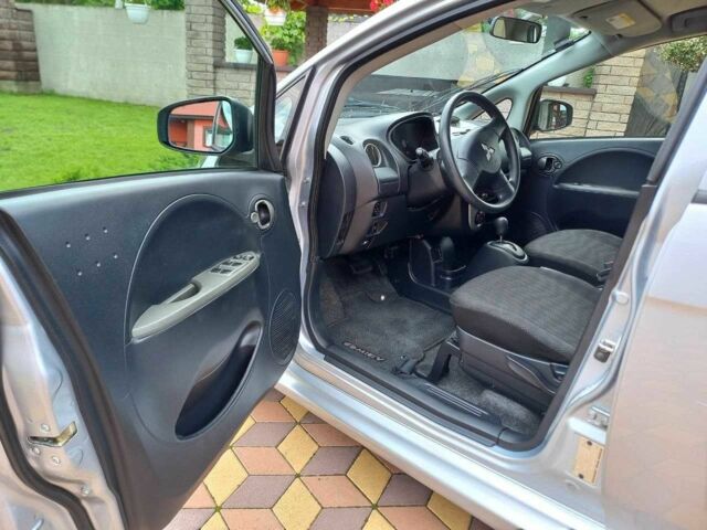 Серый Мицубиси И-Миев, объемом двигателя 0 л и пробегом 95 тыс. км за 4100 $, фото 11 на Automoto.ua