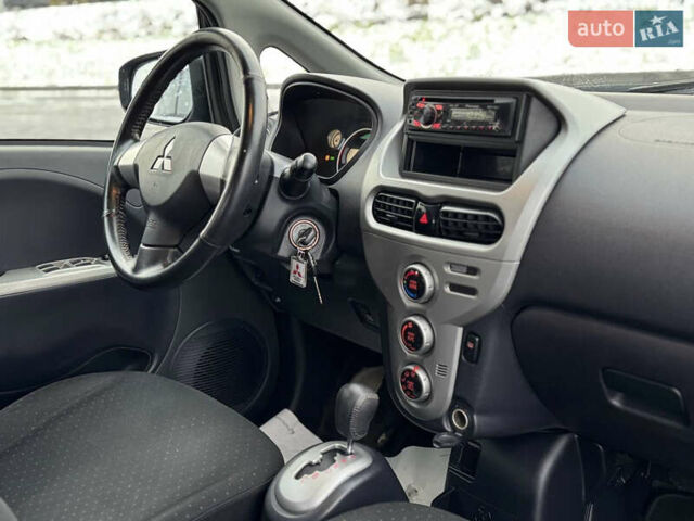 Сірий Міцубісі І-Мієв, об'ємом двигуна 0 л та пробігом 74 тис. км за 3950 $, фото 14 на Automoto.ua