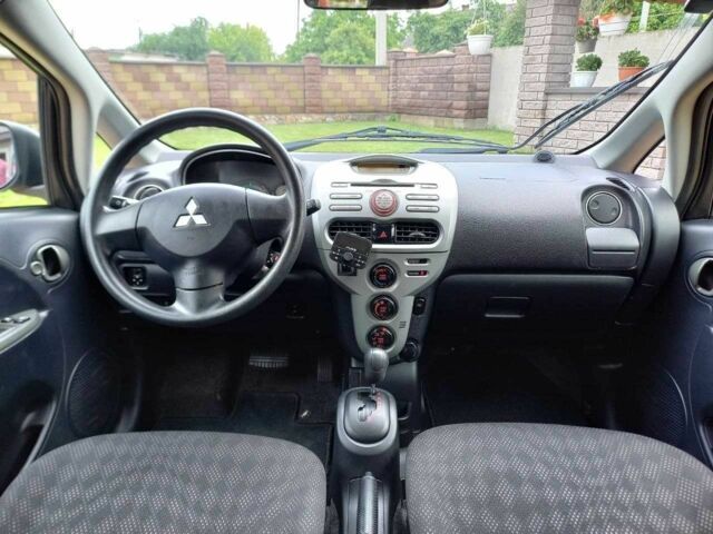 Серый Мицубиси И-Миев, объемом двигателя 0 л и пробегом 95 тыс. км за 4100 $, фото 8 на Automoto.ua