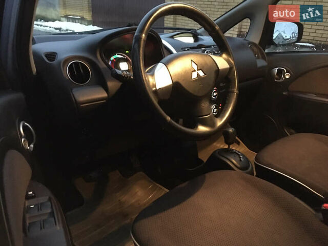 Серый Мицубиси И-Миев, объемом двигателя 0 л и пробегом 100 тыс. км за 4100 $, фото 11 на Automoto.ua