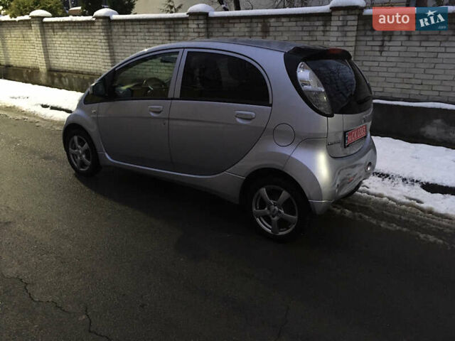 Серый Мицубиси И-Миев, объемом двигателя 0 л и пробегом 100 тыс. км за 4100 $, фото 16 на Automoto.ua