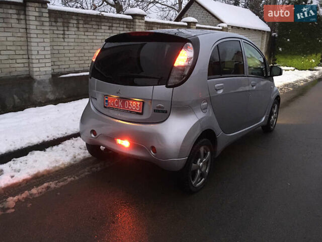 Серый Мицубиси И-Миев, объемом двигателя 0 л и пробегом 100 тыс. км за 4100 $, фото 3 на Automoto.ua