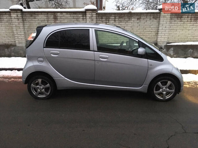 Серый Мицубиси И-Миев, объемом двигателя 0 л и пробегом 100 тыс. км за 4100 $, фото 2 на Automoto.ua