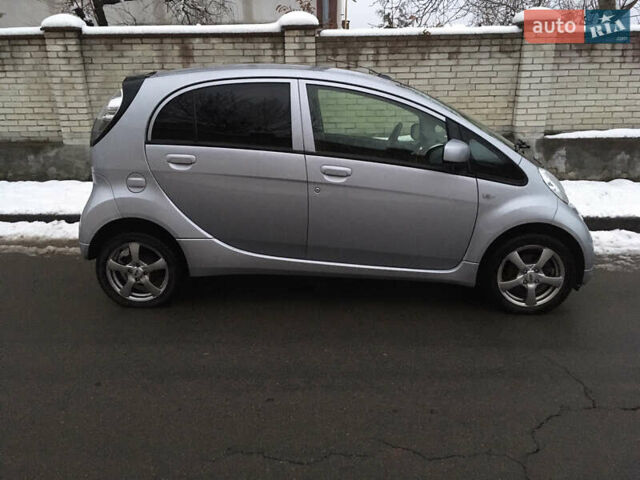 Серый Мицубиси И-Миев, объемом двигателя 0 л и пробегом 100 тыс. км за 4100 $, фото 5 на Automoto.ua