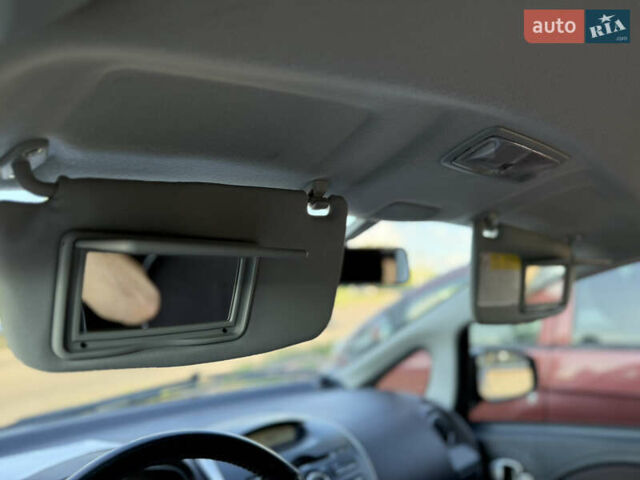 Сірий Міцубісі І-Мієв, об'ємом двигуна 0 л та пробігом 41 тис. км за 5950 $, фото 27 на Automoto.ua