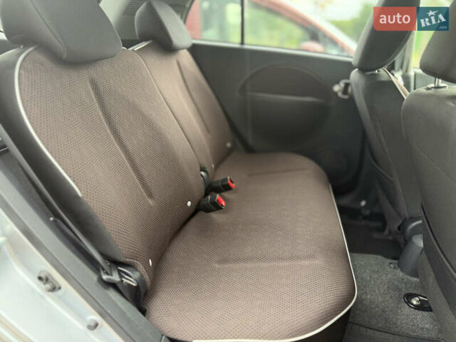 Сірий Міцубісі І-Мієв, об'ємом двигуна 0 л та пробігом 37 тис. км за 5950 $, фото 8 на Automoto.ua