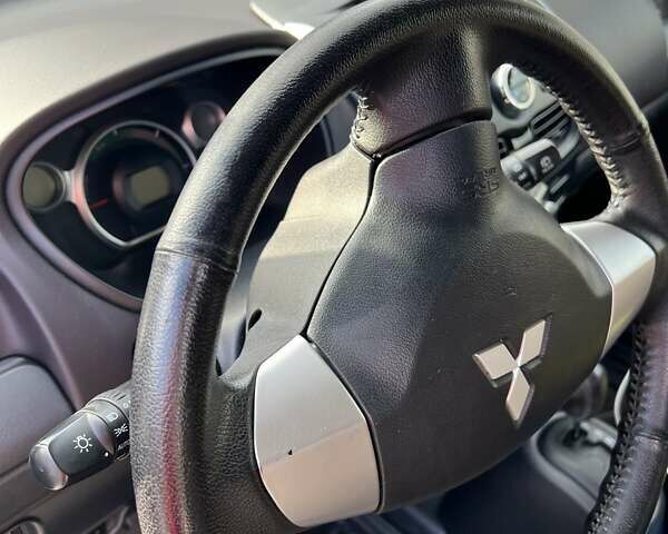 Серый Мицубиси И-Миев, объемом двигателя 0 л и пробегом 74 тыс. км за 6300 $, фото 12 на Automoto.ua