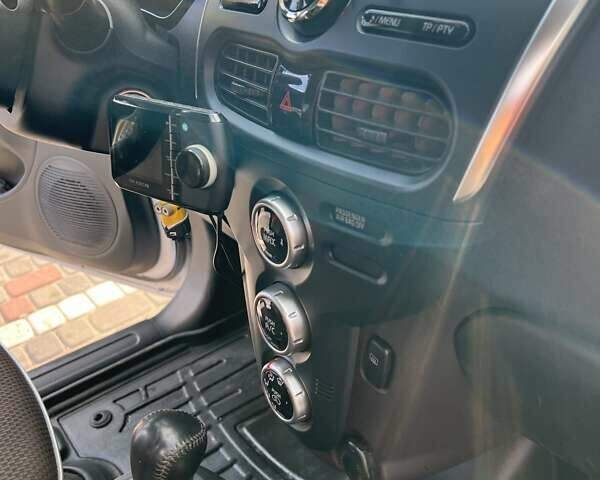 Серый Мицубиси И-Миев, объемом двигателя 0 л и пробегом 74 тыс. км за 6300 $, фото 10 на Automoto.ua