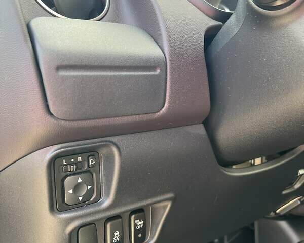 Серый Мицубиси И-Миев, объемом двигателя 0 л и пробегом 74 тыс. км за 6300 $, фото 18 на Automoto.ua