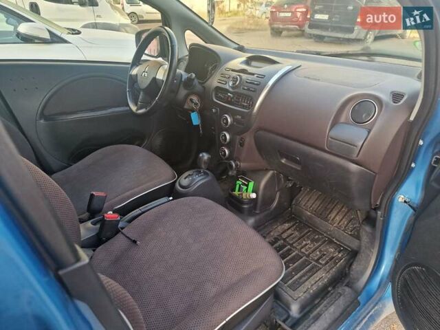 Синий Мицубиси И-Миев, объемом двигателя 0 л и пробегом 117 тыс. км за 3650 $, фото 2 на Automoto.ua