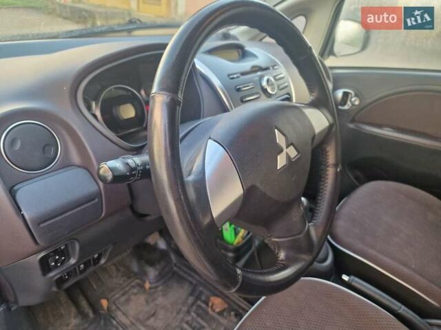 Синий Мицубиси И-Миев, объемом двигателя 0 л и пробегом 117 тыс. км за 3650 $, фото 9 на Automoto.ua