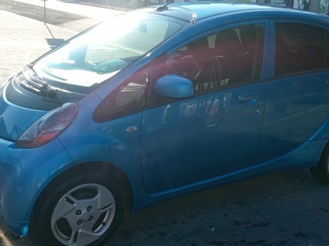 Синій Міцубісі І, об'ємом двигуна 0 л та пробігом 130 тис. км за 4600 $, фото 1 на Automoto.ua