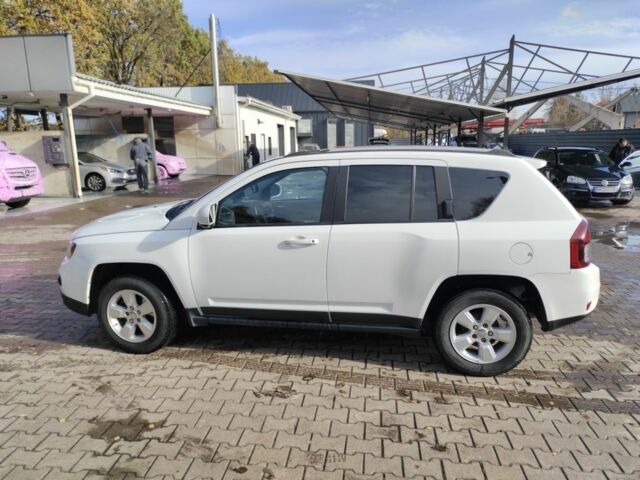 Білий Міцубісі Джип, об'ємом двигуна 2.4 л та пробігом 153 тис. км за 10200 $, фото 1 на Automoto.ua