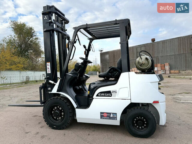 Мицубиси КФГ 2023 в Кривом Роге на Automoto.ua Белый Мицубиси КФГ, объемом двигателя 0 л и пробегом 1 тыс. км за 18000 $, фото 4 на Automoto.ua