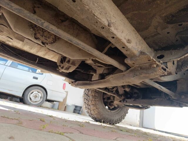 Белый Мицубиси Л 200, объемом двигателя 2.5 л и пробегом 275 тыс. км за 4700 $, фото 8 на Automoto.ua