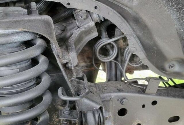 Білий Міцубісі Л 200, об'ємом двигуна 2.5 л та пробігом 115 тис. км за 6380 $, фото 5 на Automoto.ua