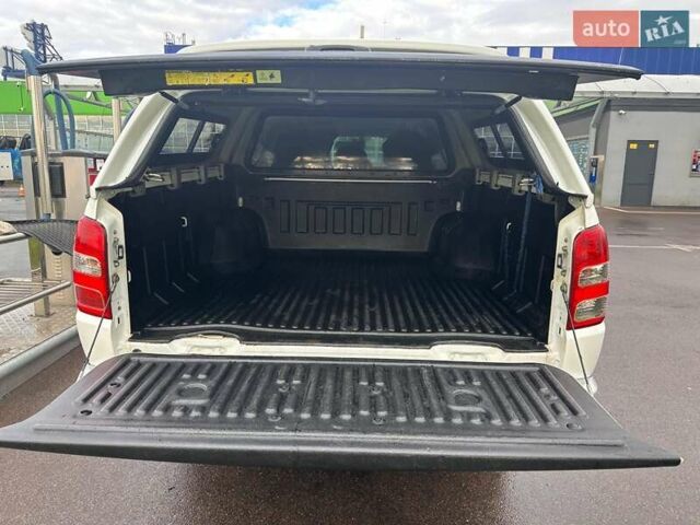 Міцубісі Л 200 2017 у Борисполе на Automoto.ua Білий Міцубісі Л 200, об'ємом двигуна 2.44 л та пробігом 265 тис. км за 22500 $, фото 5 на Automoto.ua