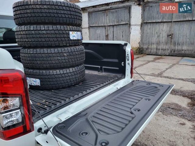 Белый Мицубиси Л 200, объемом двигателя 2.44 л и пробегом 1 тыс. км за 37232 $, фото 9 на Automoto.ua