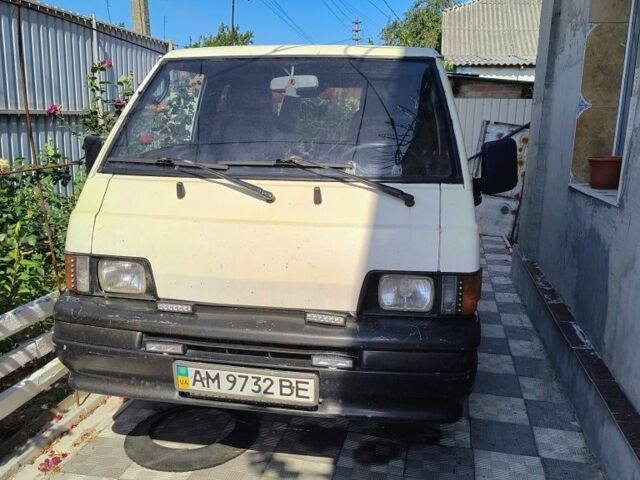 Білий Міцубісі Л 200, об'ємом двигуна 2 л та пробігом 500 тис. км за 1205 $, фото 1 на Automoto.ua