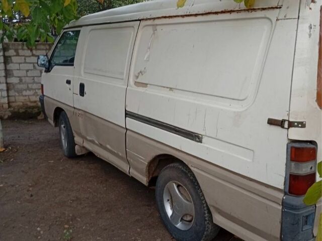 Міцубісі Л 200 1988 у Одесі на Automoto.ua Бежевий Міцубісі Л 200, об'ємом двигуна 2.5 л та пробігом 340 тис. км за 900 $, фото 2 на Automoto.ua